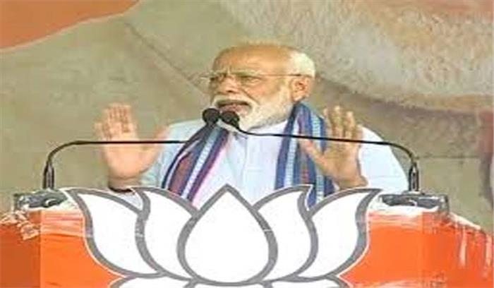 पवार पाकिस्तान का समर्थन कर रहे हैं : मोदी