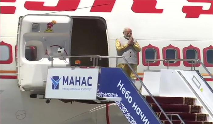 बिश्केक पहुंचे प्रधानमंत्री नरेंद्र मोदी , 4.30 बजे चीनी राष्ट्रपति जिनपिंग के साथ बैठक