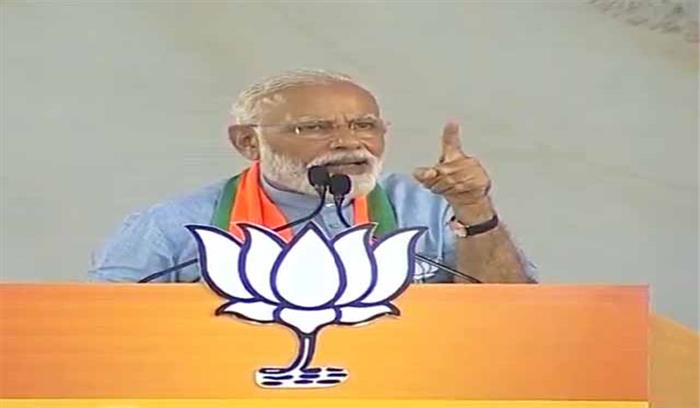 पीएम मोदी ने विपक्ष पर साधा निशाना, अपने को बताया गाली प्रूफ