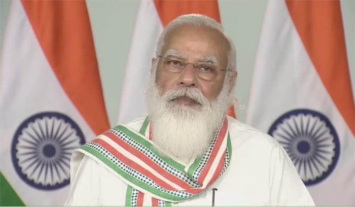 सपनों के भारत में सनातन का गौरव और आधुनिकता की चमक हो: पीएम मोदी