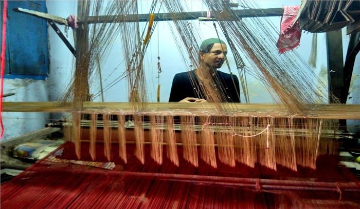 बिजली संकट से परेशान बनारस के बुनकरों का दर्द कौन सुने!