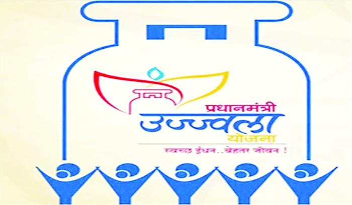 उज्ज्वला के सिलेण्डर खाली जला रहे लकड़ी के चूल्हे