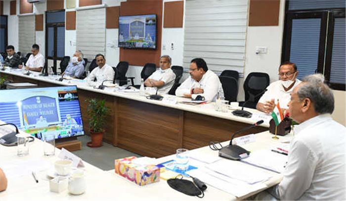 जरूरत होने पर निजी अस्पतालों में भी निशुल्क उपचार हाेगा : गहलोत