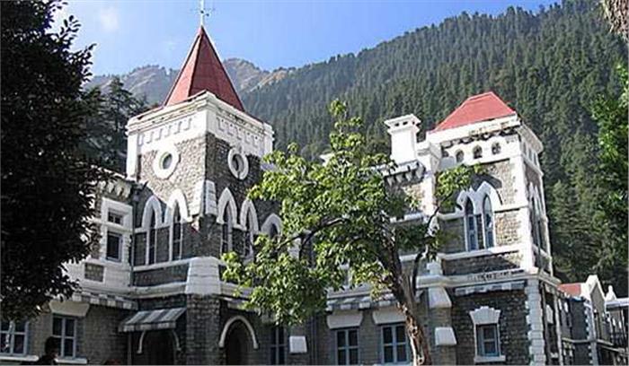 निजी स्कूल वाहनों में लगे जीपीएस व सीसीटीवी कैमरे : उच्च न्यायालय