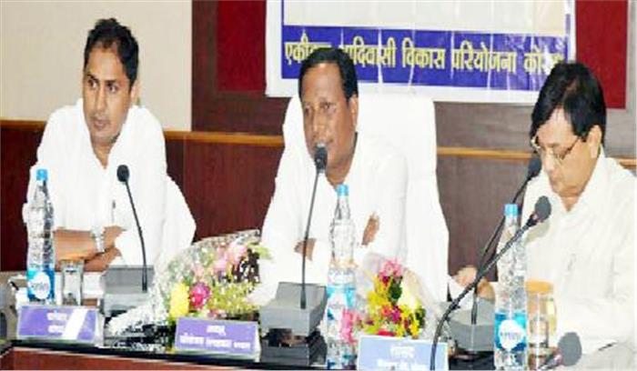 परियोजना मद के कार्य 3 वर्ष से लंबित रहने पर अध्यक्ष की नाराजगी