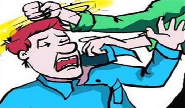 विधायक प्रतिनिधि पर विभाग के दो उपयंत्रियों के साथ मारपीट का आरोप​​​​​​​