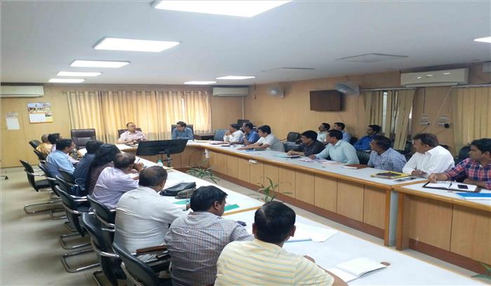 जिले को नंबर एक श्रेणी मिलने पर अधिकारियों की जिम्मेदारी और बढ़ी : डीएम