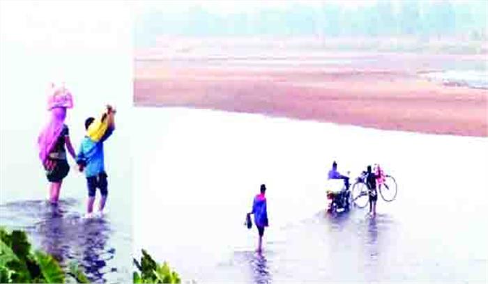 हसदेव नदी पर 600 मीटर लंबे पुल के इंतजार में थमी विकास की रफ्तार हसदेव नदी पर 600 मीटर लंबे पुल के इंतजार में थमी विकास की रफ्तार