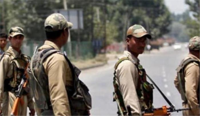 पुलवामा: ग्रेनेड हमले में एक नागरिक की मौत