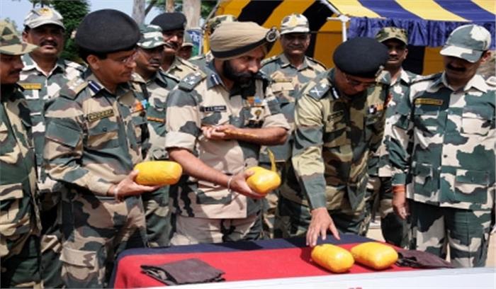 पंजाब : बीएसएफ ने 10 किलो हेरोइन बरामद की