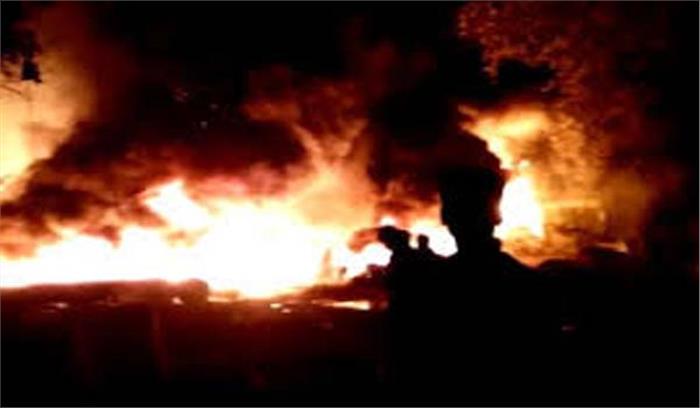 मिठाई की दुकान में लगी आग, एक कर्मचारी की मृत्यु