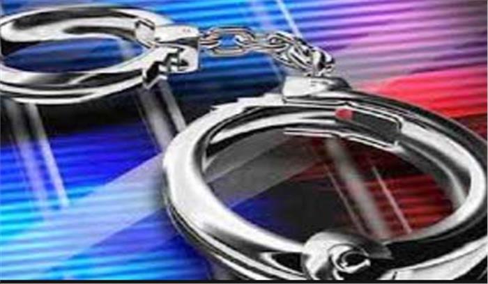 हत्या के मामले में पुलिस ने चार लोगों को किया गिरफ्तार