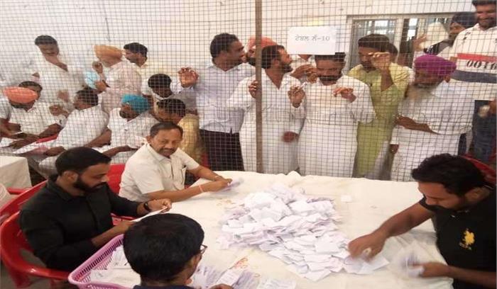 पंजाब में जिला परिषदों और ब्लॉक समितियों की मतगणना जारी