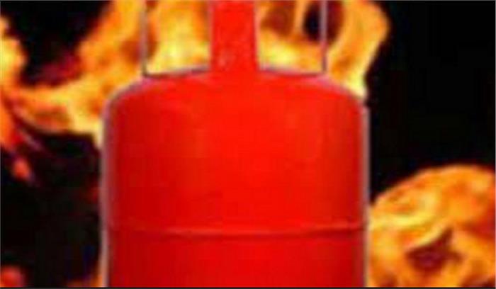 गैस सिलेंडर विस्फोट हादसे में मृतकों की संख्या बढ़कर 3 हुई