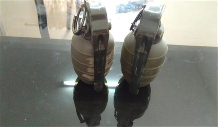 पंजाब: बाइक सवार दो युवकों के बैग से मिले दो हथगोले