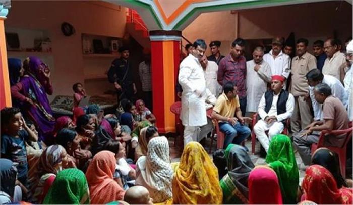 पुष्पेंद्र के परिवार को न्याय दिलाएंगे : अखिलेश