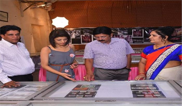 महारानी एलीजाबेथ द्वितीय के राज्यारोहण व वर्षगंाठ पर डाक टिकट जारी