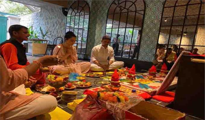 कंगना रनौत ने अपने प्रोडक्शन हाउस का उद्घाटन किया