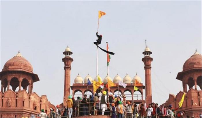 आरएसएस ने लालकिले पर हुई घटना को बताया देश के बलिदानियों का अपमान