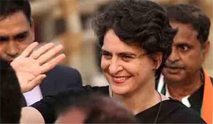 आरक्षण पर बहस के पीछे आरएसएस का इरादा खतरनाक : प्रियंका गांधी