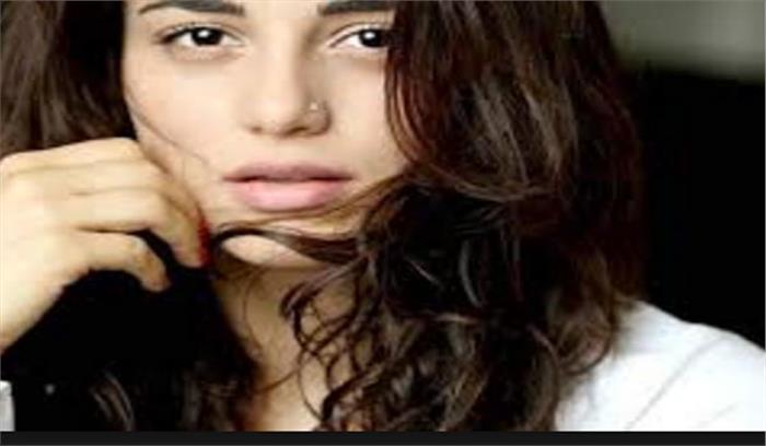 मैंने टीवी उद्योग से दूरी बना ली है : राधिका मदान 