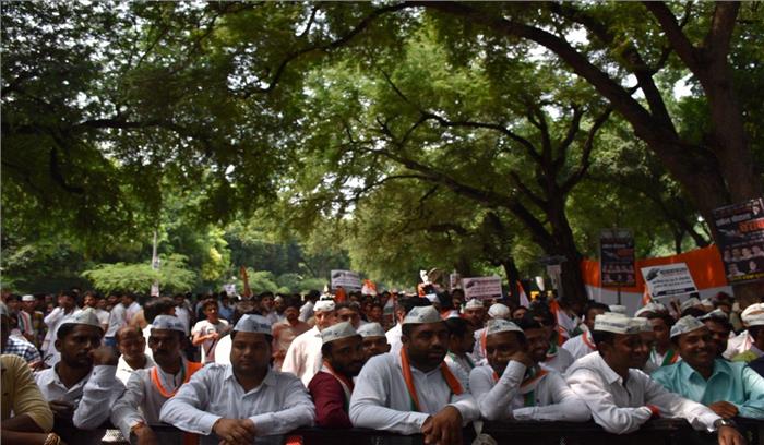  राफेल मुद्दे पर यूथ कांग्रेस ने किया प्रधानमंत्री आवास का घेराव