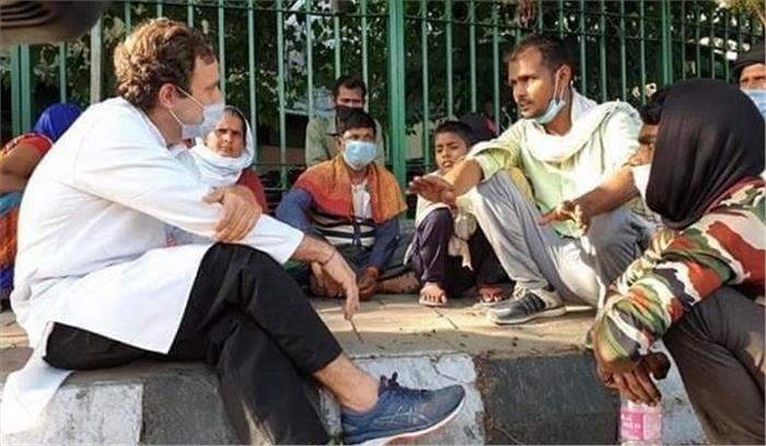 राहुल ने मोदी मिल फ्लाइओवर के पास मजदूरों से की मुलाकात राहुल ने मोदी मिल फ्लाइओवर के पास मजदूरों से की मुलाकात