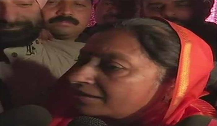 कांग्रेस विधायक आशा कुमारी ने महिला कांस्टेबल को मारा थप्पड़