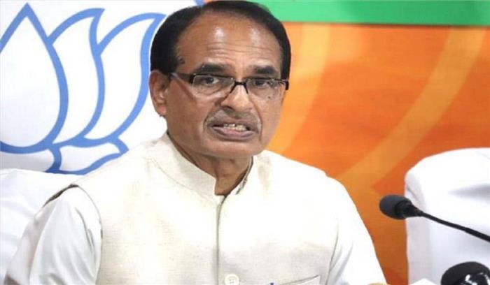 शिवराज ने तंज कसते हुए कहा कि राहुल गांधी दुनिया के सबसे झूठ बोलने वाले इंसान शिवराज ने तंज कसते हुए कहा कि राहुल गांधी दुनिया के सबसे झूठ बोलने वाले इंसान