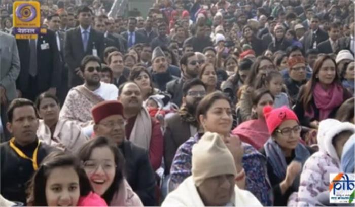 गणतंत्र दिवस समारोह : राहुल को छठी पंक्ति में बैठाने पर कांग्रेस नाराज गणतंत्र दिवस समारोह : राहुल को छठी पंक्ति में बैठाने पर कांग्रेस नाराज