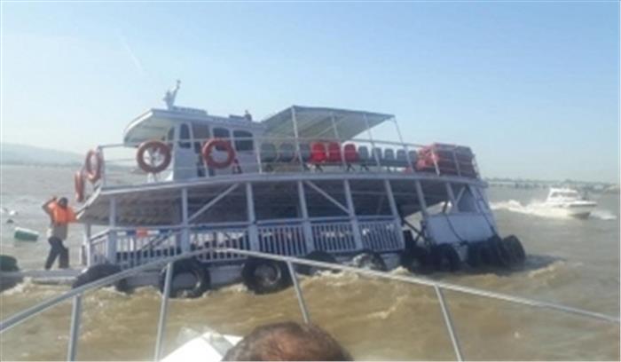 महाराष्ट्र में नौका दुर्घटना में 88 लोग बचाए गए