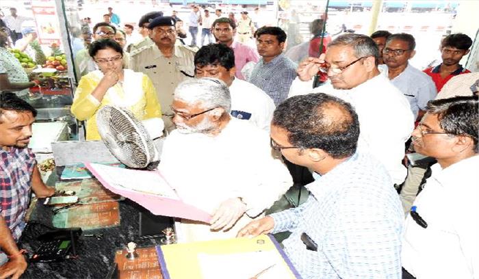 रेलवे बोर्ड सदस्य ने ली यात्री सुविधाओं का जायजा