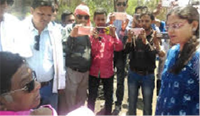 स्टेशन पहुंच जोगी ने आगजनी का लिया जायजा