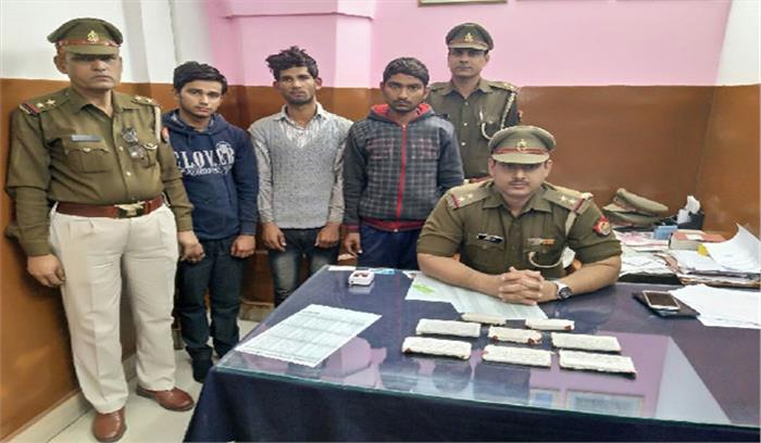 जीआरपी ने स्टेशन से दबोचे तीन लुटेरे