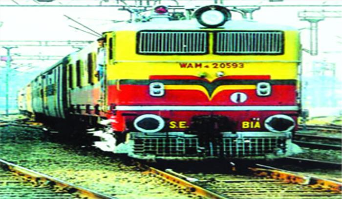 रायपुर रेल मंडल से गुजरने वाली गाड़ियों में ई-कैटरिंग की सुविधा