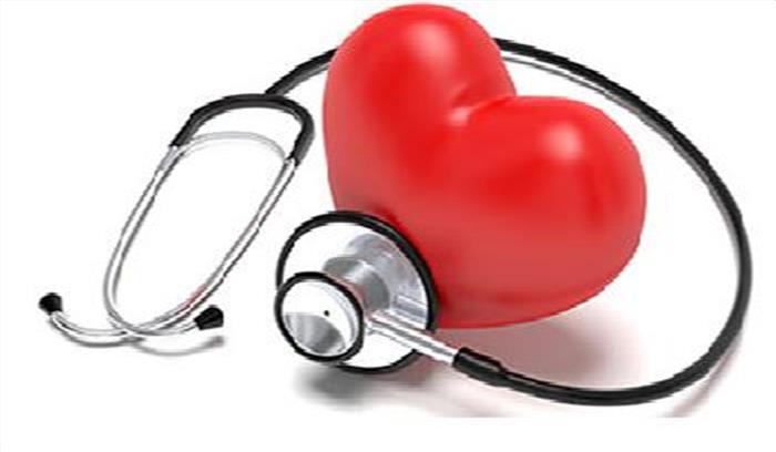 मौसमी बीमारियों की चपेट में लोग