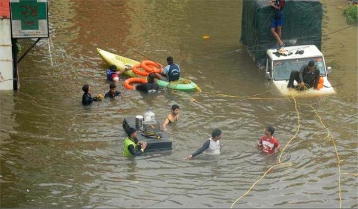 बाढ़ से मरने वालों की संख्या 269 हुई, 42 लापता