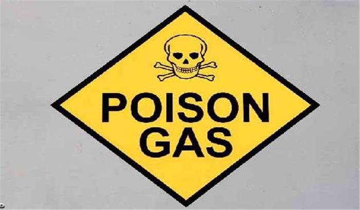 जहरीली गैस की चपेट में आने से 3 की मौत