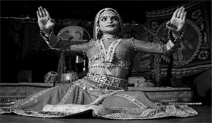 राजस्थान के मशहूर लोक नर्तक क्वीन हरीश का सड़क हादसे में निधन राजस्थान के मशहूर लोक नर्तक क्वीन हरीश का सड़क हादसे में निधन