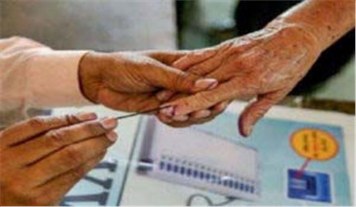 रामगढ़ चुनाव मतगणना: कांग्रेस प्रत्याशी साफिया खान करीब 10 हजार वोटों से आगे रामगढ़ चुनाव मतगणना: कांग्रेस प्रत्याशी साफिया खान करीब 10 हजार वोटों से आगे