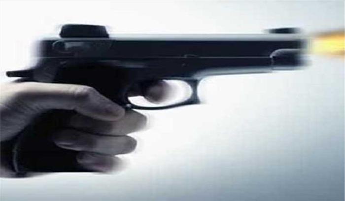 राजस्थान :अज्ञात बदमाशों की फायरिंग में एक पुलिसकर्मी घायल राजस्थान :अज्ञात बदमाशों की फायरिंग में एक पुलिसकर्मी घायल