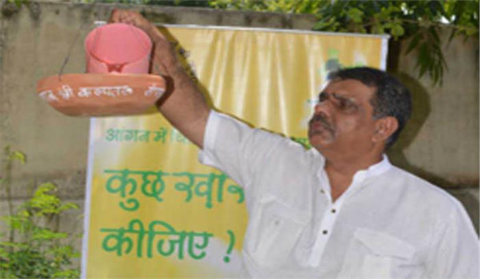 गजेन्द्र सिंह ने परिंदों के लिए परिंडा अभियान का शुभारंभ किया