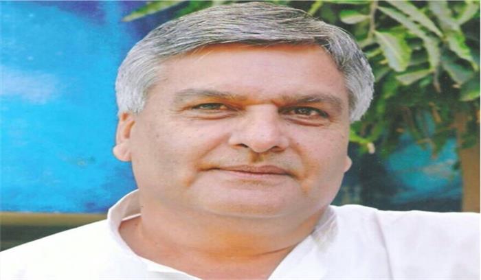 हरेन्द्र मिर्धा ने खींवसर उपचुनाव के लिए भरा नामांकन पत्र