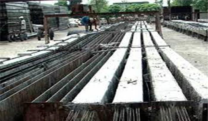 पोल बनाने वाली फैक्ट्री पर पन्द्रह लाख से अधिक का जुर्माना पोल बनाने वाली फैक्ट्री पर पन्द्रह लाख से अधिक का जुर्माना