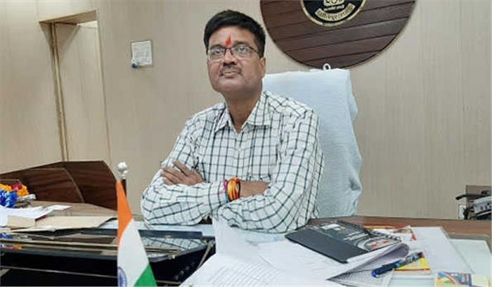 सोशल डिस्टेंसिंग की पालना नही करने पर पांच दुकानें सीज