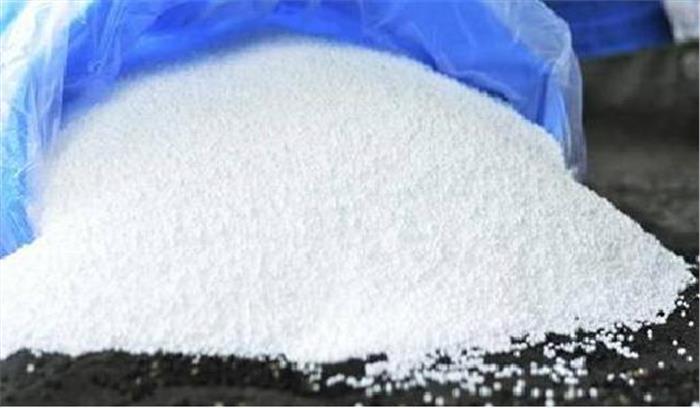 सरकारी खाद भंडार में 5 साल पुराना स्टॉक मिला