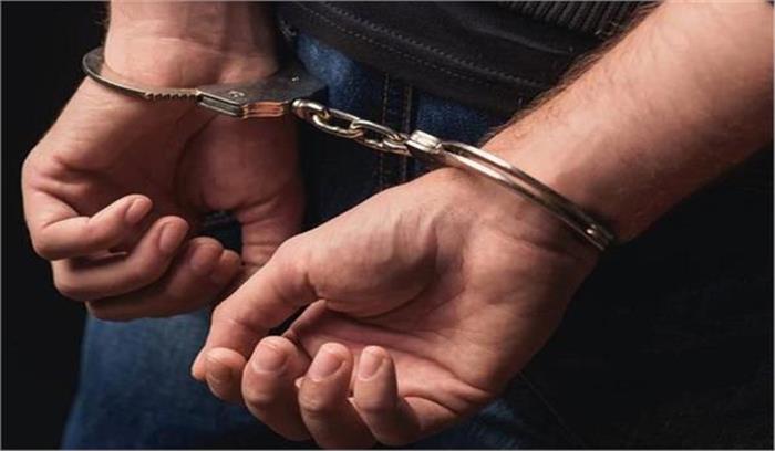 राजधानी में बदमाशों ने लहराया था चाकू व तलवार 3 आरोपी गिरफ्तार राजधानी में बदमाशों ने लहराया था चाकू व तलवार 3 आरोपी गिरफ्तार