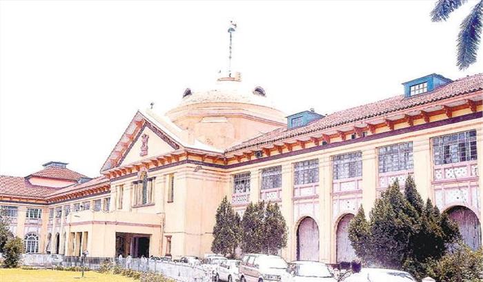 न्यायमूर्ति राजेन्द्र मेनन ने पटना उच्च न्यायालय के मुख्य न्यायाधीश  की शपथ ली 