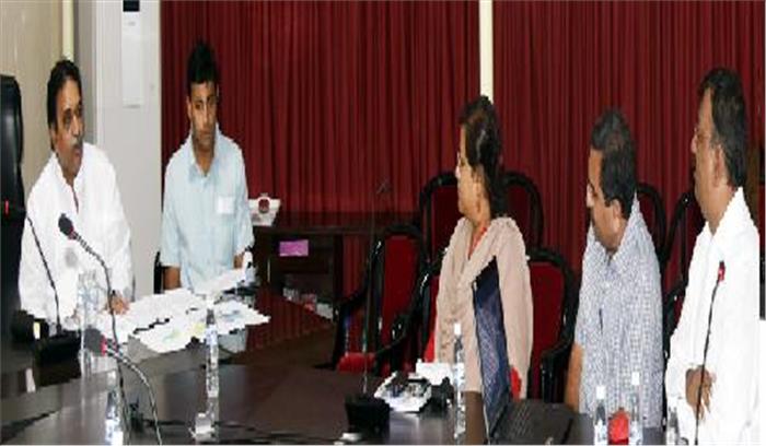 मूणत ने जल आपूर्ति व्यवस्था की समीक्षा की