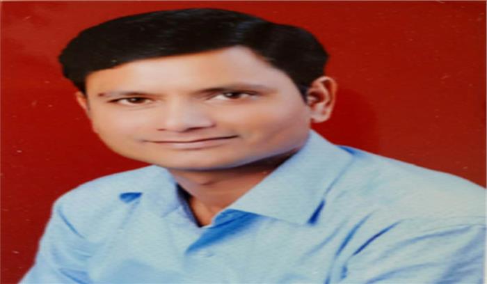 किसानों की मांग और आवश्यकता के अनुसार पर्याप्त खाद का भंडारण 